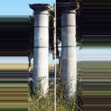 4 colonnes de pierre