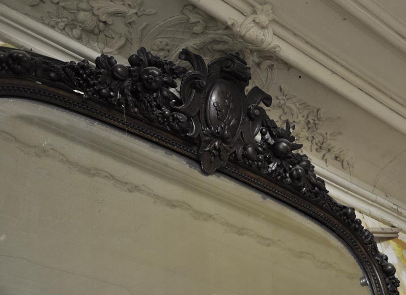Très beau trumeau ancien en stuc patiné faux bois à décor de ... Stuc décor plafond