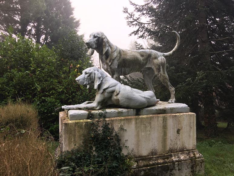 ""Hunting dogs"", exceptional antique cast iron statue signed by Camille Gaté, model from the 1889 World's Fair_fr