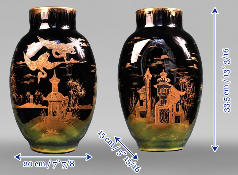 Cristalleries du Val Saint-Lambert, Paire de vases au paysage japonisant, vers 1880-6