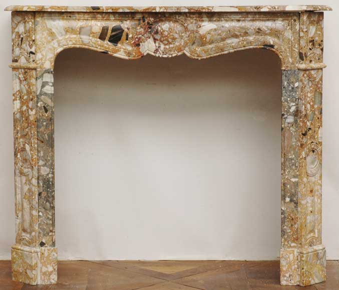 Pompadour_mantel_in_rare_Breche_de_Medous.jpg