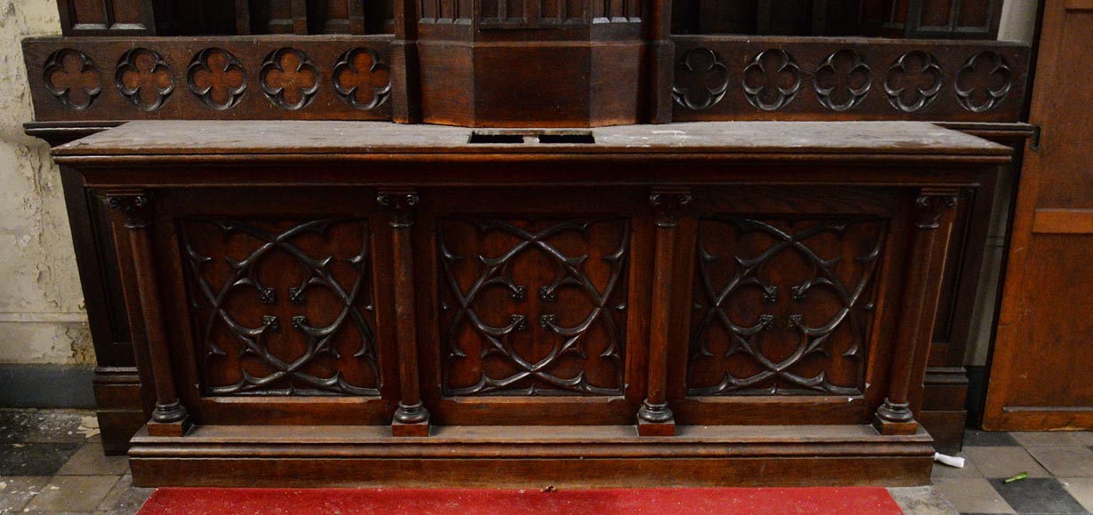 Paire d'autels d'église anciens en chêne de style Néo-Gothique-3
