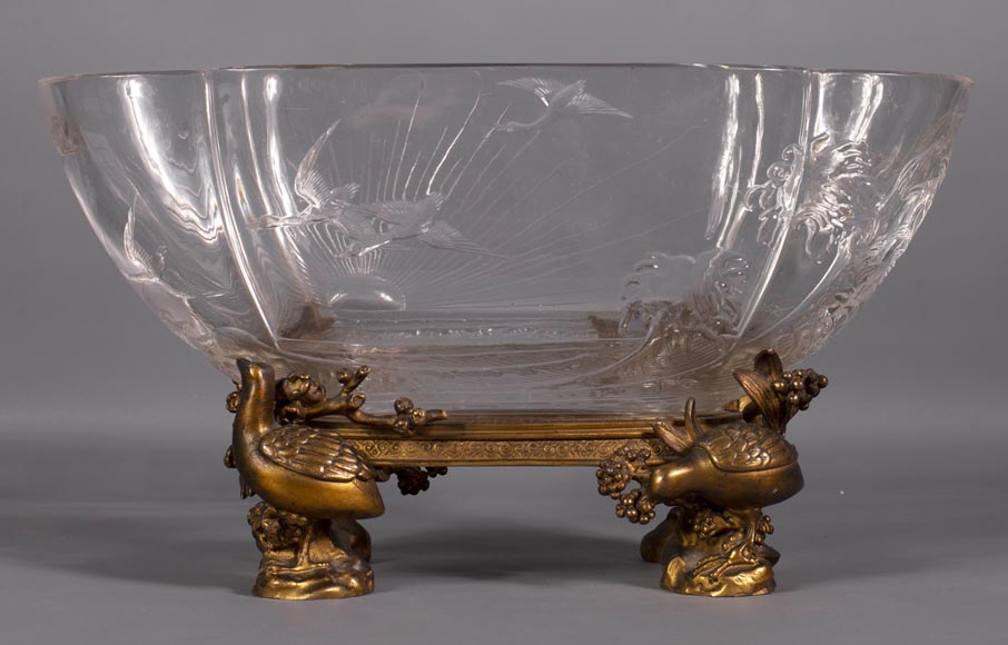 Coupe en cristal de Baccarat et bronze doré à décor japonisant-0