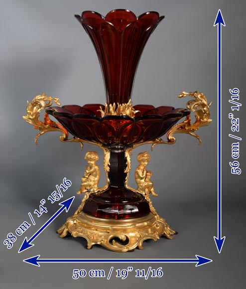 CRISTALLERIE DE CLICHY (attribuée à), Grande coupe en cristal rubis montée en bronze doré, vers 1878-13