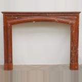 Cheminée Louis XIV en marbre Griotte rouge