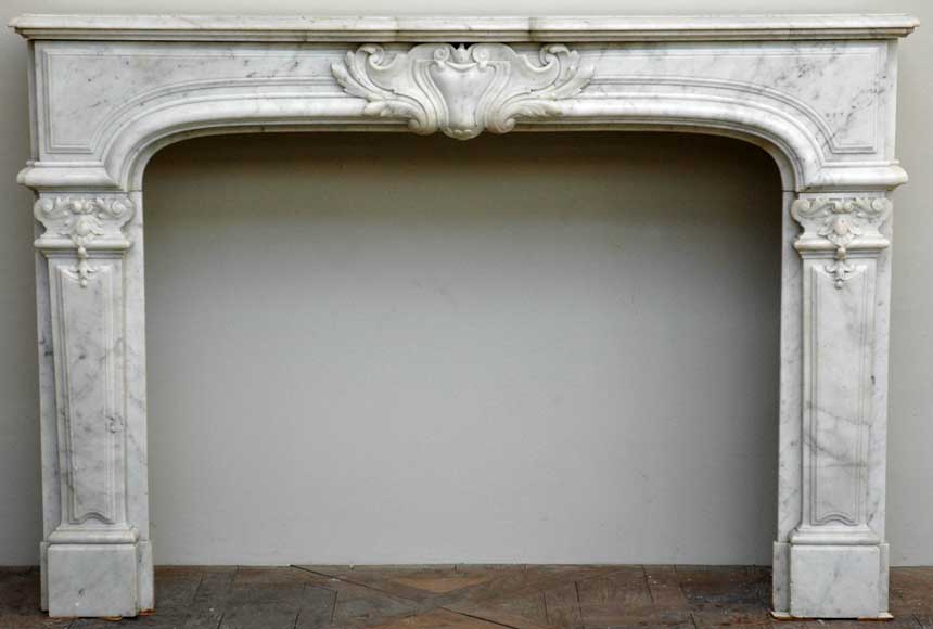 White_Carrara_marble_Regence_mantel.jpg