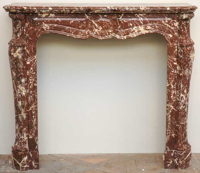Red_Griotte_Belgium_marble_Pompadour_mantel.jpg