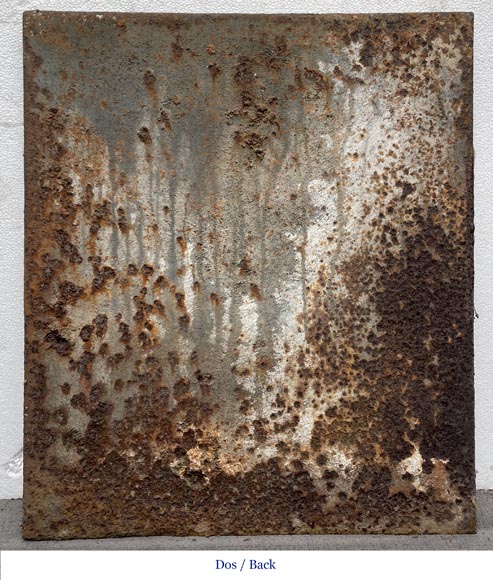 Plaque de cheminée décorée d’une figure de « zouave »-5