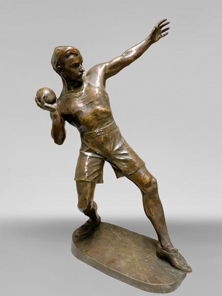 (sculpture bronze lanceur de poids)-0