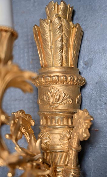 Paire d'appliques de style Louis XVI en bronze doré en forme de carquois-5