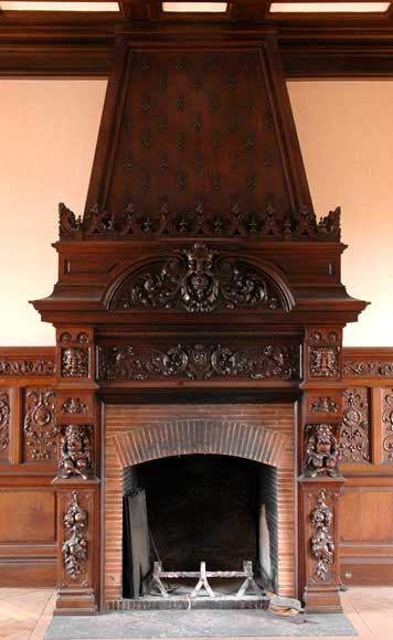 Antique_Neo_Gothic_Mantel_from_extraordinary_paneled_room.jpg