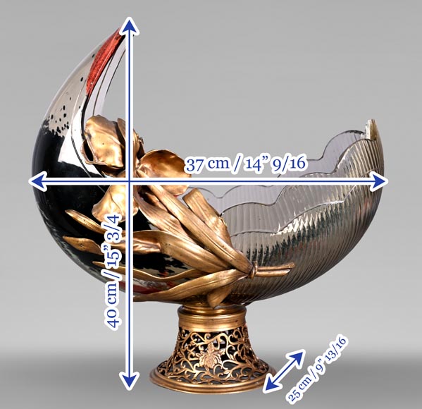 D'après l'Escalier de CRISTAL, François-Eugène ROUSSEAU et Ernest LÉVEILLÉ, vase Japonesque en verre polychrome ceint d'un iris en bronze doré D'après l'Escalier de CRISTAL, François-Eugène ROUSSEAU et Ernest LÉVEILLÉ, vase Japonesque en verre polychrome ceint d'un iris en bronze doré-13