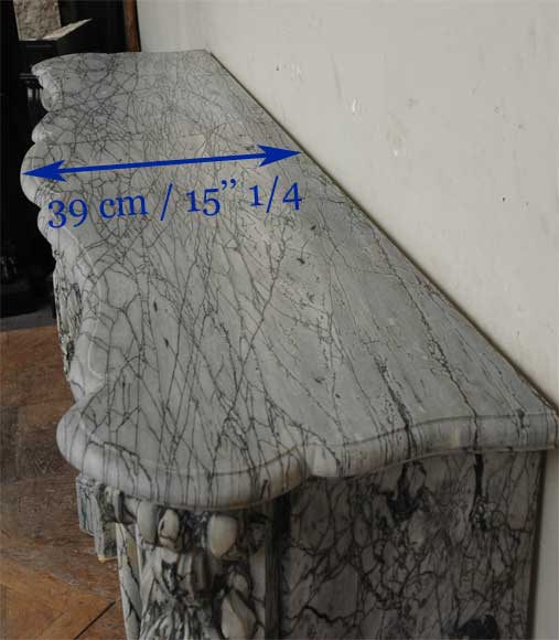 Cheminée de style Louis XV en marbre Bleu Fleuri