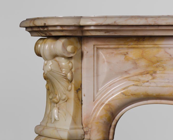 Cheminée ancienne à trois coquilles de style Louis XV en marbre Breccia Nuvolata-4