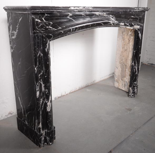 Cheminée de style Louis XIV en marbre noir Marquina-1