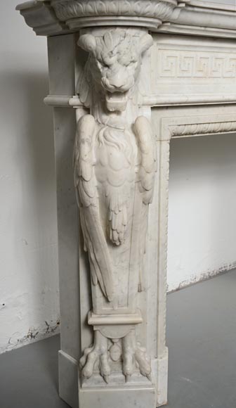 Cheminée de style Napoléon III aux chimères en marbre de Carrare-5