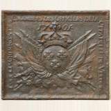 Plaque militaire aux armes des rois de France, datée de 1701