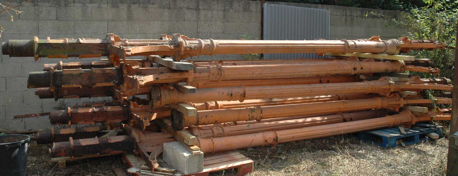 Passerelle ou passage couvert , environ 40 mètres. Passerelle ou passage couvert , environ 40 mètres.-1