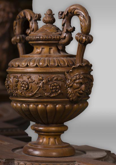 La table provenant d'un exceptionnel ensemble mobilier réalisé par Moïse Michelangelo Guggenheim pour le Palazzo Papadopoli de Venise,  Italie La table provenant d'un exceptionnel ensemble mobilier réalisé par Moïse Michelangelo Guggenheim pour le Palazzo Papadopoli de Venise,  Italie-8