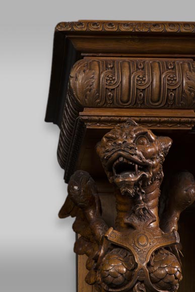 La desserte aux lions ailés  provenant d'un exceptionnel ensemble mobilier réalisé par Moïse Michelangelo Guggenheim pour le Palazzo Papadopoli de Venise, Italie La desserte aux lions ailés  provenant d'un exceptionnel ensemble mobilier réalisé par Moïse Michelangelo Guggenheim pour le Palazzo Papadopoli de Venise, Italie-4