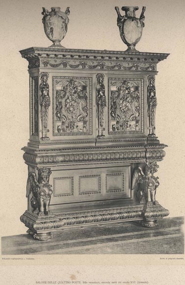 Une somptueuse crédence sculptée provenant d'un exceptionnel ensemble mobilier réalisé par Moïse Michelangelo Guggenheim pour le Palazzo Papadopoli de Venise, Italie Une somptueuse crédence sculptée provenant d'un exceptionnel ensemble mobilier réalisé par Moïse Michelangelo Guggenheim pour le Palazzo Papadopoli de Venise, Italie-16