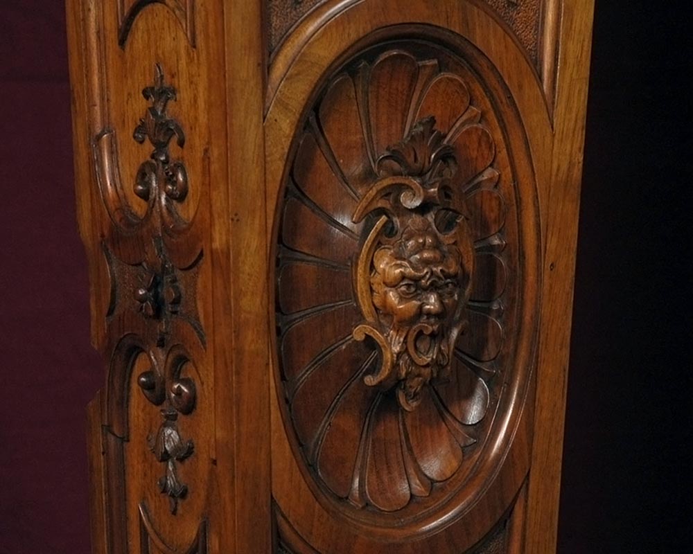 Trois sellettes provenant d'un exceptionnel ensemble mobilier réalisé par Moïse Michelangelo Guggenheim pour le Palazzo Papadopoli de Venise, Italie Trois sellettes provenant d'un exceptionnel ensemble mobilier réalisé par Moïse Michelangelo Guggenheim pour le Palazzo Papadopoli de Venise, Italie-2