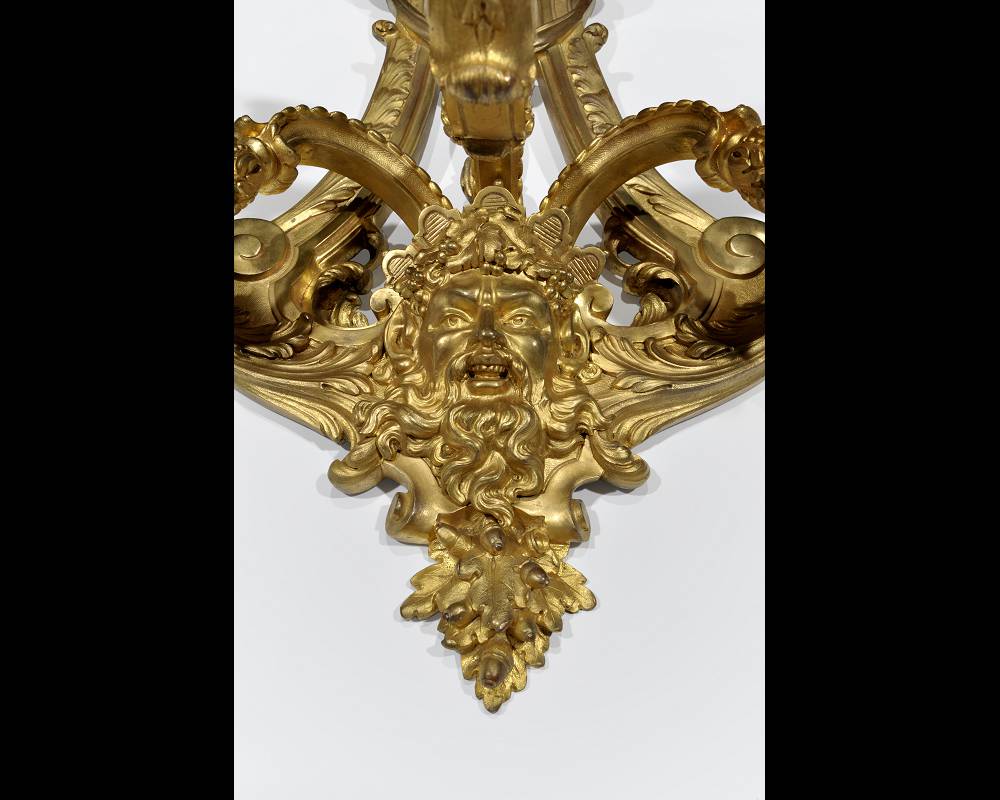 Exceptionnelle suite de quatre appliques de style Régence à décor d'hommes barbus Exceptionnelle suite de quatre appliques de style Régence à décor d'hommes barbus-1