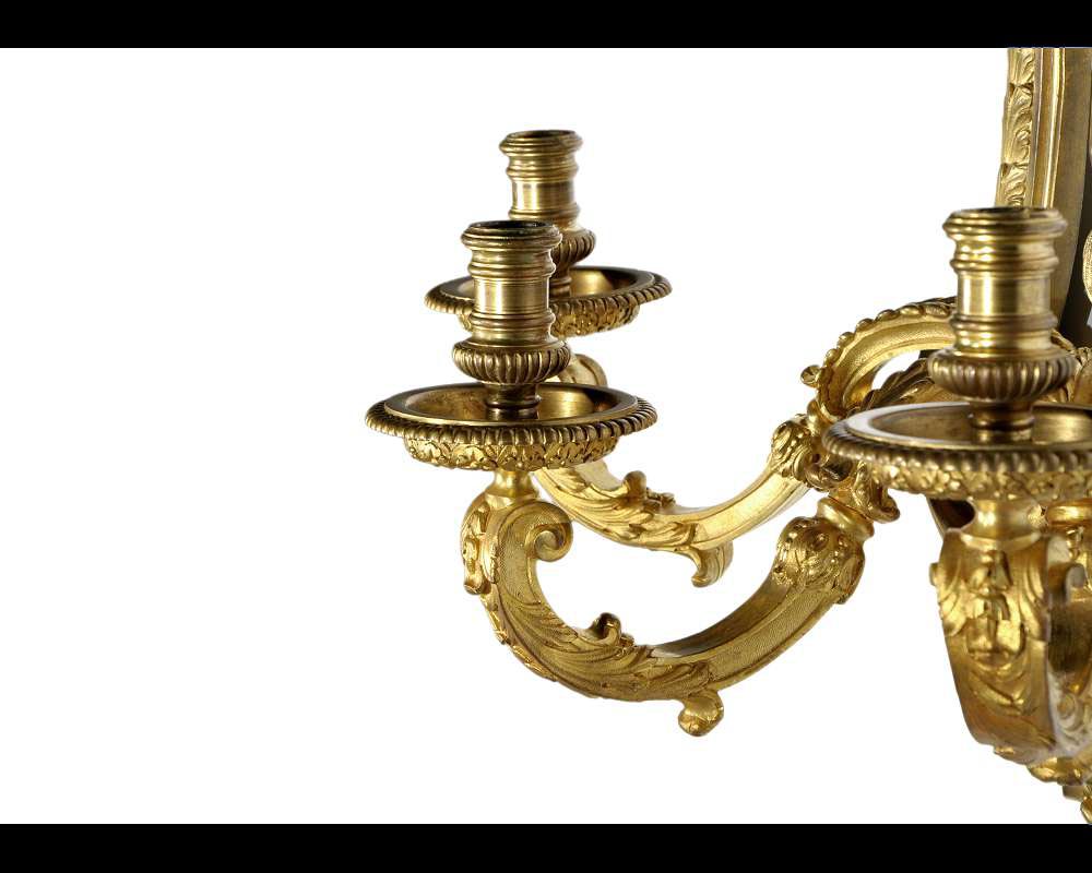 Exceptionnelle suite de quatre appliques de style Régence à décor d'hommes barbus Exceptionnelle suite de quatre appliques de style Régence à décor d'hommes barbus-2