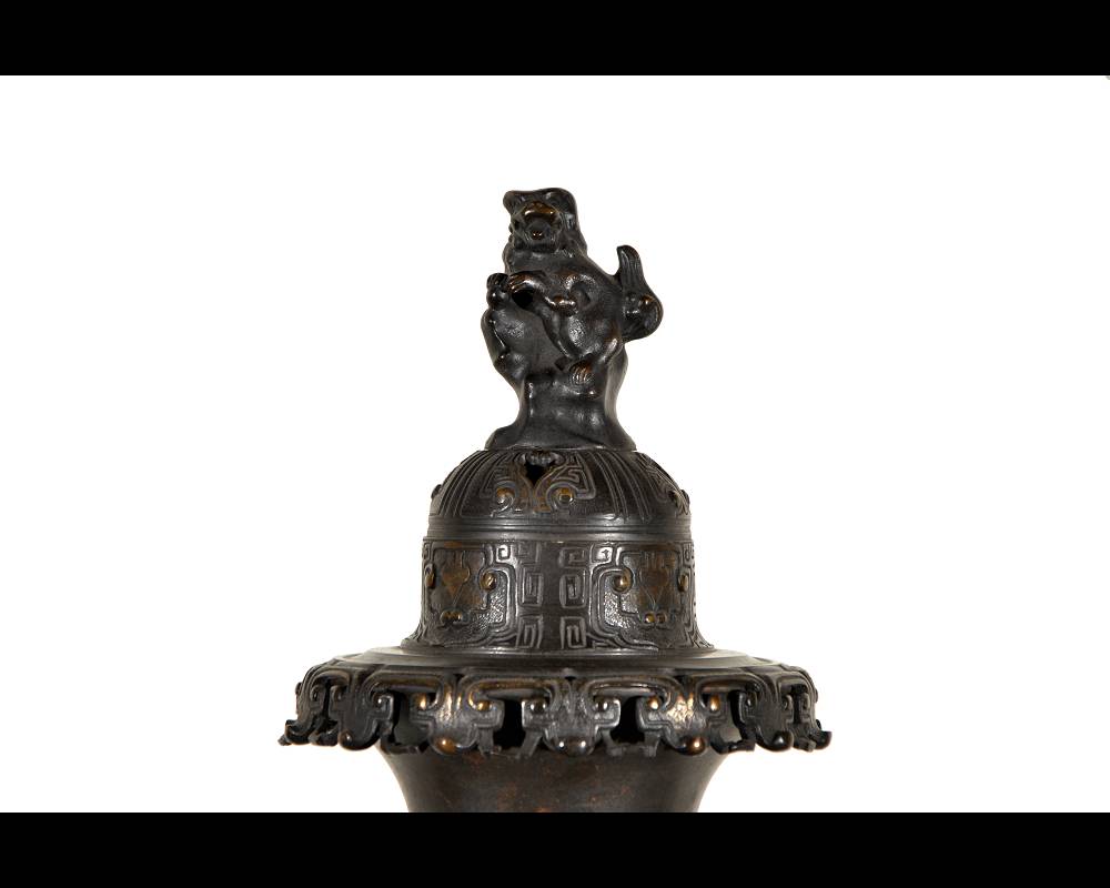 Exceptionnelle horloge aux grands chiens de Fô Exceptionnelle horloge aux grands chiens de Fô-4