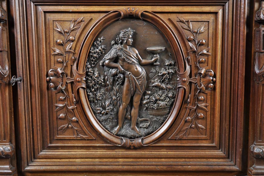 Belle salle à manger en noyer sculpté estampillée par l'ébéniste Paul Mazaroz Belle salle à manger en noyer sculpté estampillée par l'ébéniste Paul Mazaroz-7