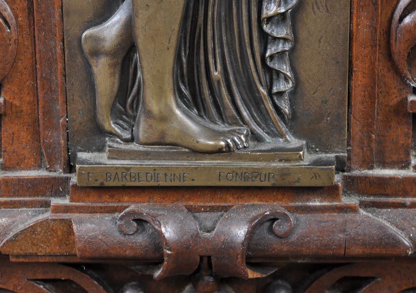 Belle salle à manger en noyer sculpté estampillée par l'ébéniste Paul Mazaroz Belle salle à manger en noyer sculpté estampillée par l'ébéniste Paul Mazaroz-9