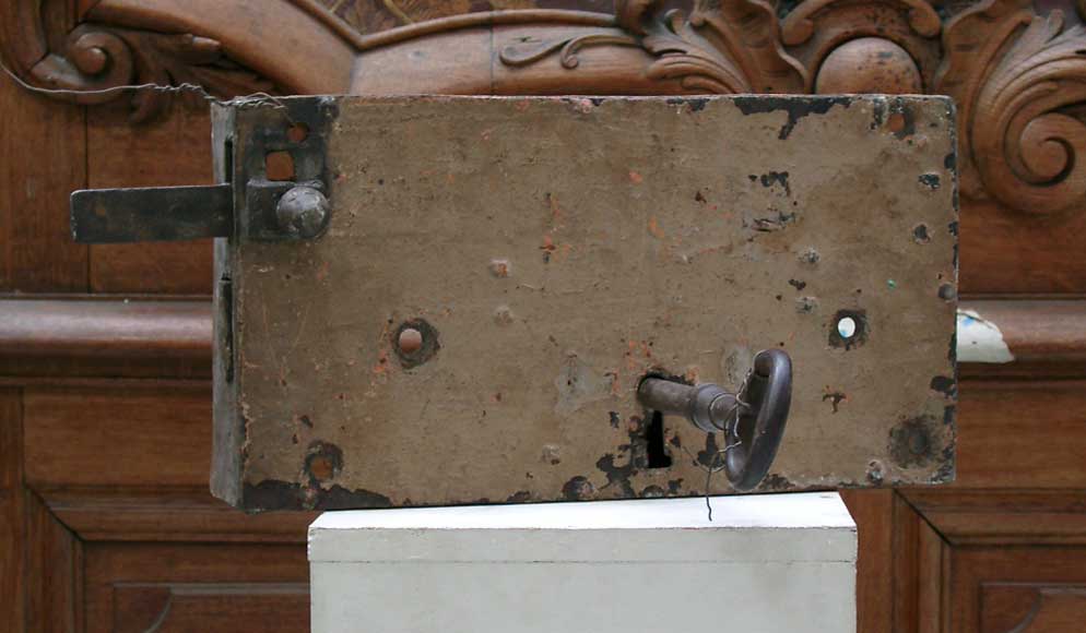 Serrure d'époque XVIIIème Serrure d'époque XVIIIème-1