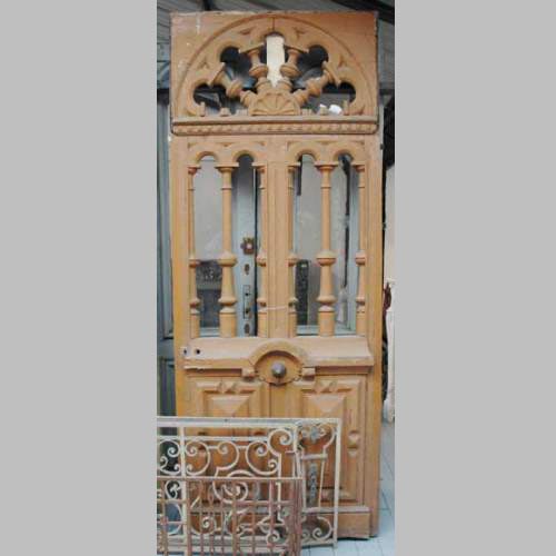 Porte d'entrée avec décor