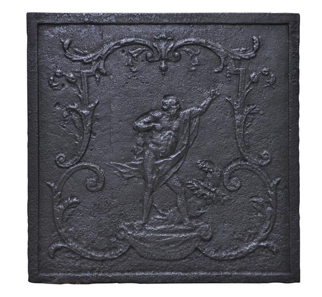Plaque de cheminée du XIXè siècle avec figure masculine  Plaque de cheminée du XIXè siècle avec figure masculine