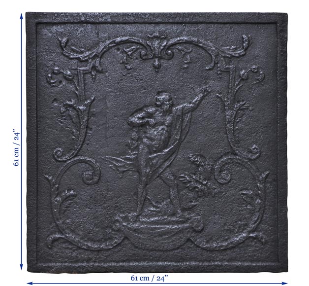 Plaque de cheminée du XIXè siècle avec figure masculine  Plaque de cheminée du XIXè siècle avec figure masculine