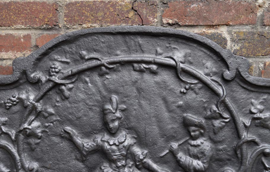 Plaque de cheminée de style Louis XV à la femme au pas de danse et au musicien Plaque de cheminée de style Louis XV à la femme au pas de danse et au musicien-6