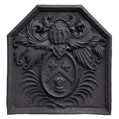 Plaque de cheminée ancienne du XVIIIè siècle aux armes de la famille Fontaine de Biré