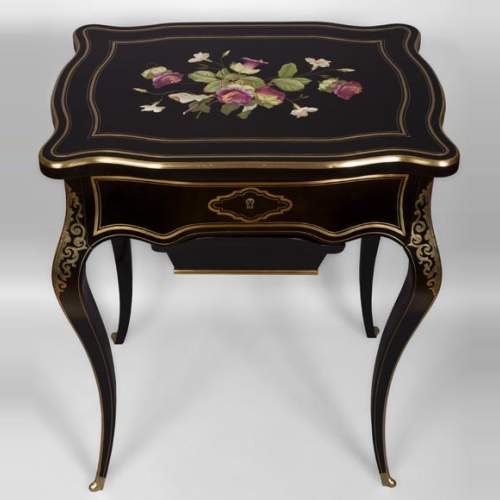 Julien-Nicolas RIVART (1802-1867) - Table à ouvrage en poirier noirci à décor de fleurs des champs en marqueterie de porcelaine