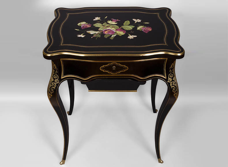 Julien-Nicolas RIVART (1802-1867) - Table à ouvrage en poirier noirci à décor de fleurs des champs en marqueterie de porcelaine Julien-Nicolas RIVART (1802-1867) - Table à ouvrage en poirier noirci à décor de fleurs des champs en marqueterie de porcelaine-0
