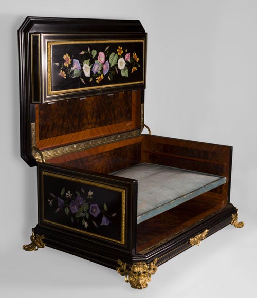 Julien-Nicolas RIVART (1802-1867) - Exceptionnel coffre à bijoux à décor de marqueterie de porcelaine provenant de la collection d’Elsa Schiaparelli Julien-Nicolas RIVART (1802-1867) - Exceptionnel coffre à bijoux à décor de marqueterie de porcelaine provenant de la collection d’Elsa Schiaparelli-5