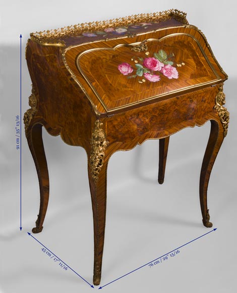 Alphonse GIROUX et cie (1838-1867) et Julien-Nicolas RIVART (1802-1867) - Très beau bureau de pente aux espagnolettes à décor de roses en incrustation de porcelaine Alphonse GIROUX et cie (1838-1867) et Julien-Nicolas RIVART (1802-1867) - Très beau bureau de pente aux espagnolettes à décor de roses en incrustation de porcelaine-8