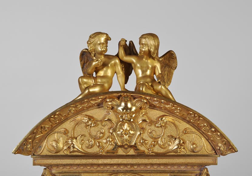 Importante garniture de cheminée Romantique en bronze doré aux Quatre Saisons Importante garniture de cheminée Romantique en bronze doré aux Quatre Saisons-4