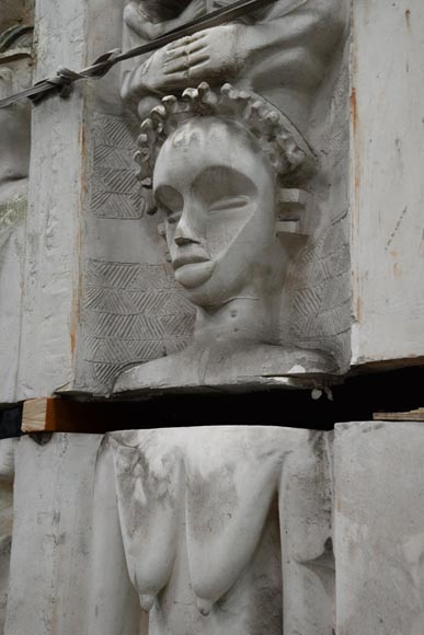 Ensemble d'éléments décoratifs monumentaux de style ethnique en plâtre, XXè siècle Ensemble d'éléments décoratifs monumentaux de style ethnique en plâtre, XXè siècle-5