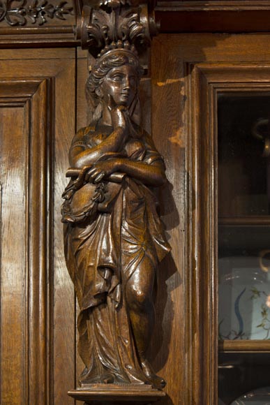 Buffet de style Néo-Renaissance richement sculpté Buffet de style Néo-Renaissance richement sculpté-6