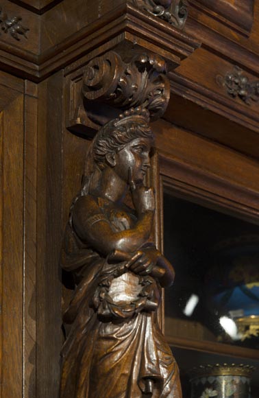 Buffet de style Néo-Renaissance richement sculpté Buffet de style Néo-Renaissance richement sculpté-7