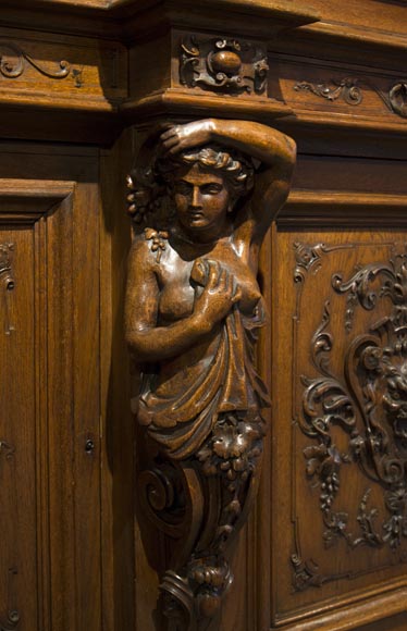 Buffet de style Néo-Renaissance richement sculpté Buffet de style Néo-Renaissance richement sculpté-19
