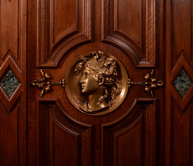 Édouard LIÈVRE (Auteur du modèle, 1829 – 1886), Paul SORMANI (ébéniste, 1817 – 1874 ou 1875) Buffet d’apparat néo-Renaissance et console. Édouard LIÈVRE (Auteur du modèle, 1829 – 1886), Paul SORMANI (ébéniste, 1817 – 1874 ou 1875) Buffet d’apparat néo-Renaissance et console.-11