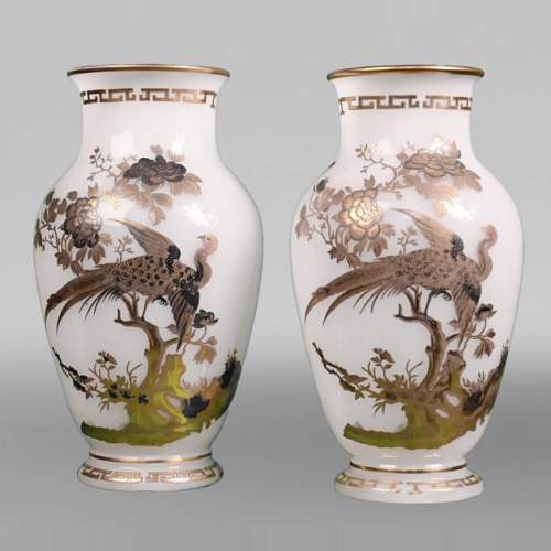 BACCARAT, Paire de vases au paon, au coq et à l’échassier, vers 1880