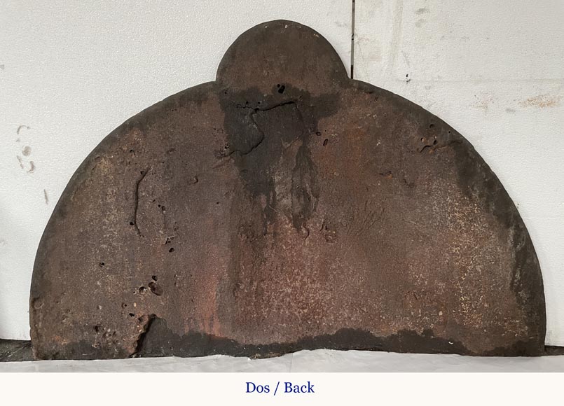 Plaque de cheminée en fonte de fer aux armes de la famille Pellet de Fretinville, XVIe siècle Plaque de cheminée en fonte de fer aux armes de la famille Pellet de Fretinville, XVIe siècle-6