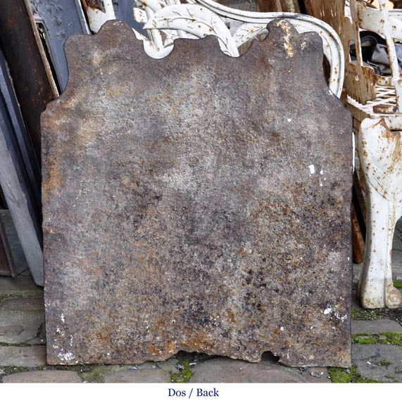 Plaque de cheminée ancienne aux armes de France et au riche décor avec Cupidons, XVIIème siècle Plaque de cheminée ancienne aux armes de France et au riche décor avec Cupidons, XVIIème siècle-9